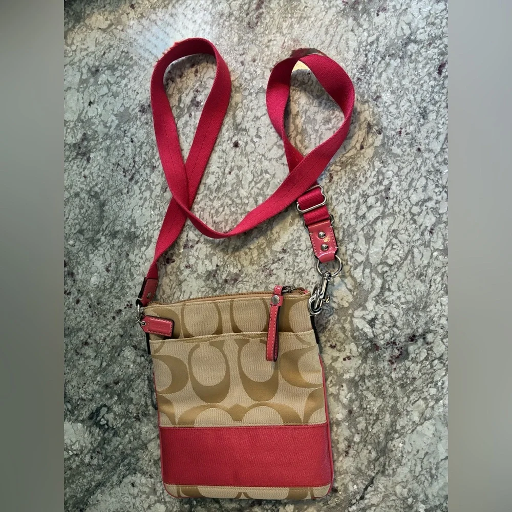 Coach Beige and Pink Crossbody Bag - Picture 15 of 16